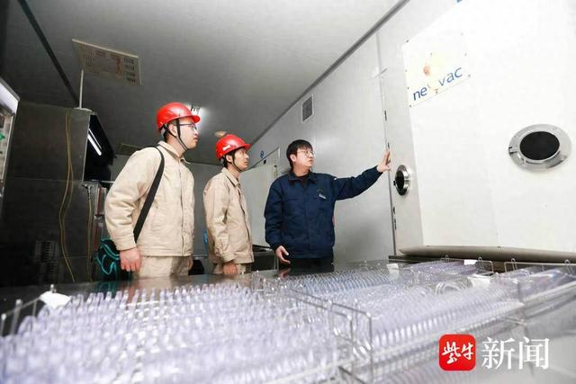 满电赋能！“眼镜之都”丹阳从传统镜片迈向AI智能新赛道